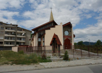 Церковь в Хисаря, Болгария – фотографии Болгарии