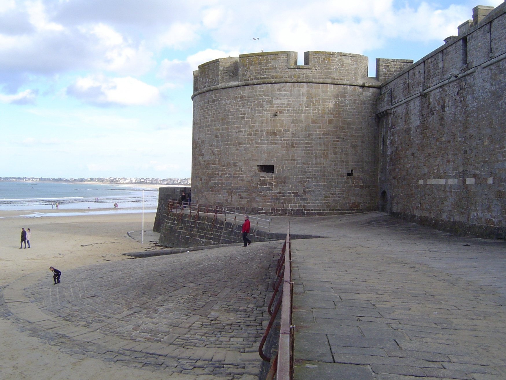 Крепость в Сен-Мало, Франция. Фото 4 – фотографии Франции