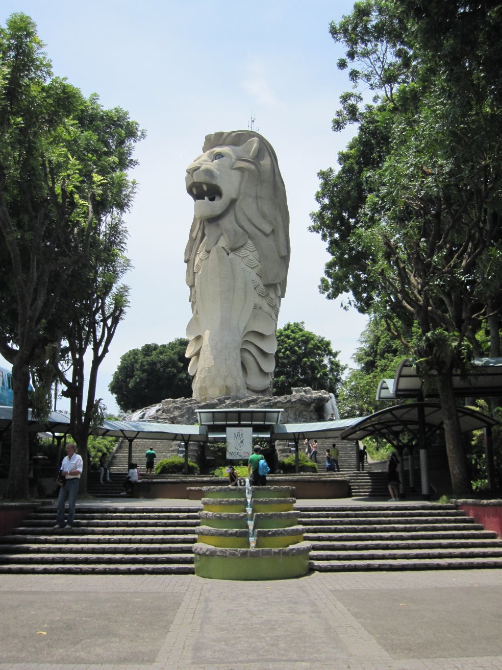 Мерлион (37 метров в высоту) – фотографии Сингапура