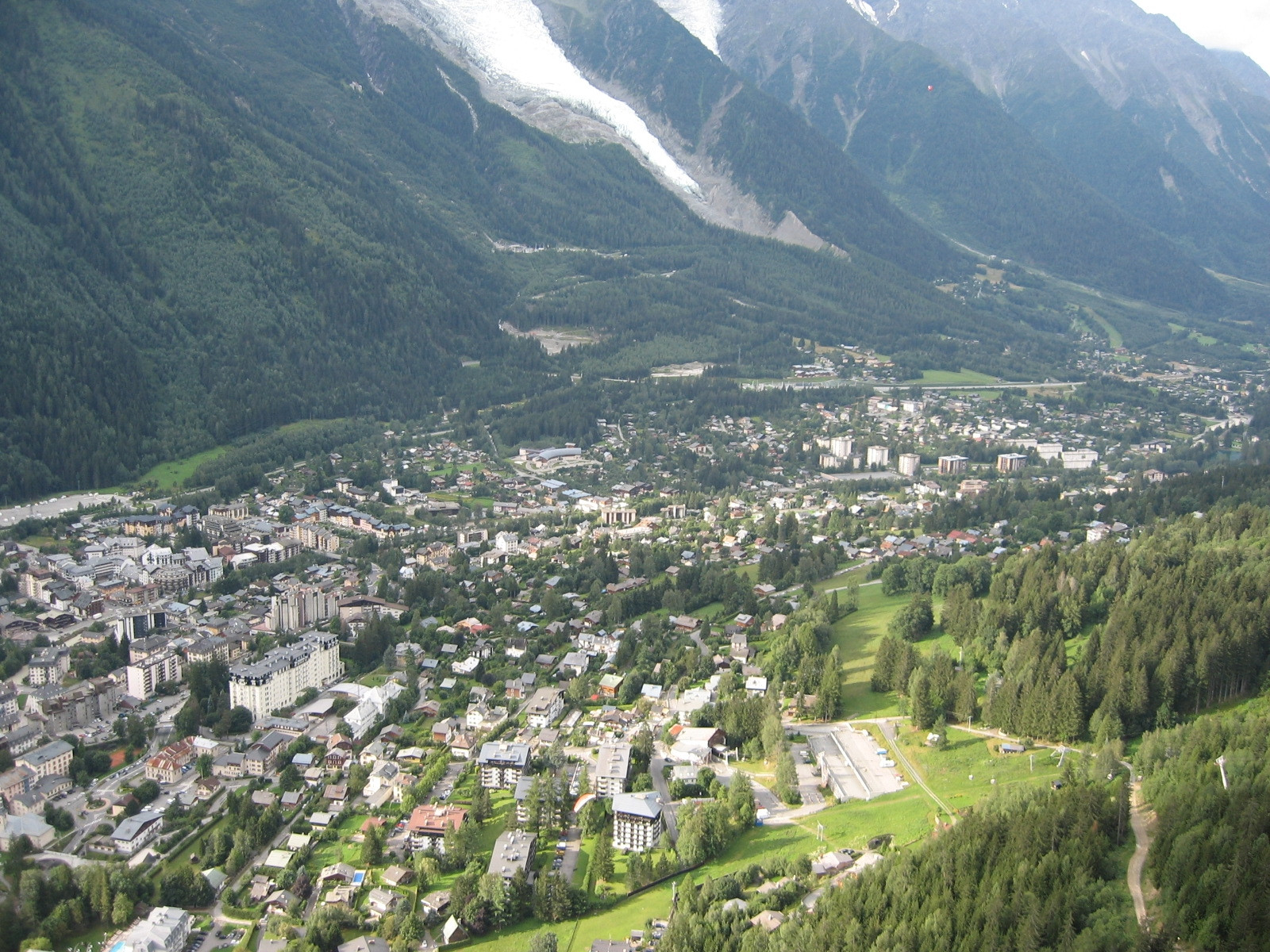 Панорамный вид в Шамони, Франция – фотографии Франции