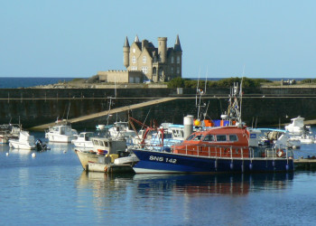 Яхты и катера в Кибероне, Франция – фотографии Франции