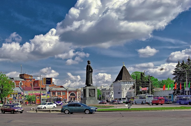 Богоявленская площадь и памятник Ярославу мудрому – фотографии России