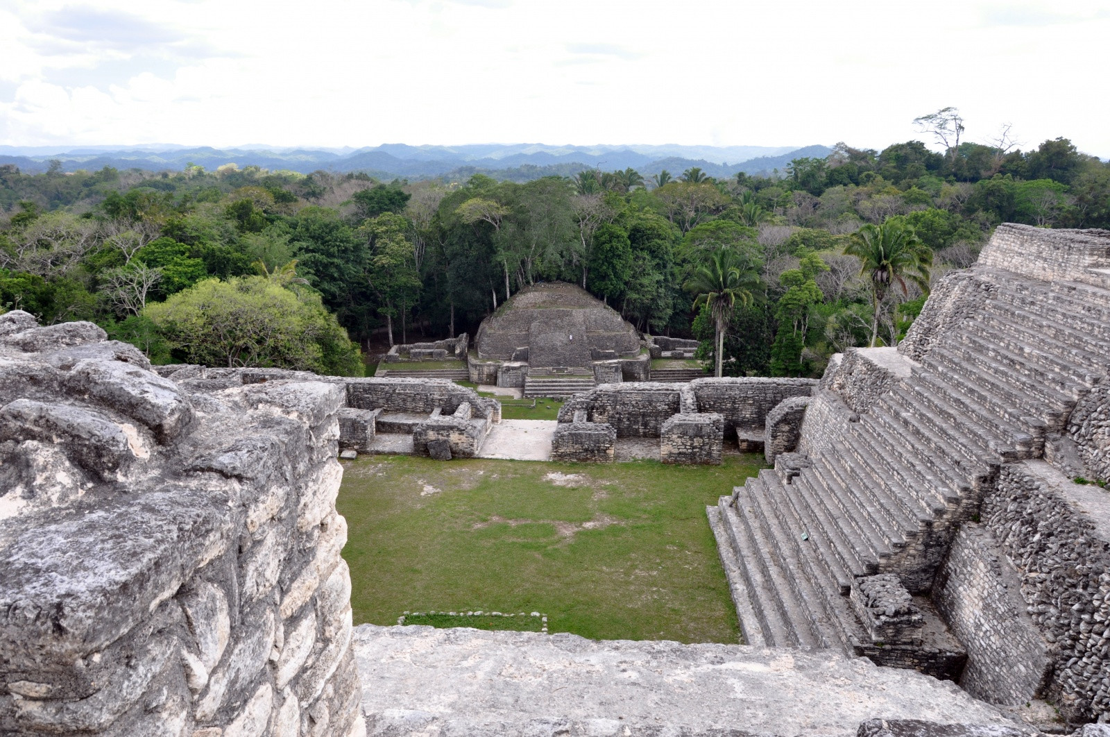 Пирамиды Караколь — памятник цивилизации майя – фотографии Белиза