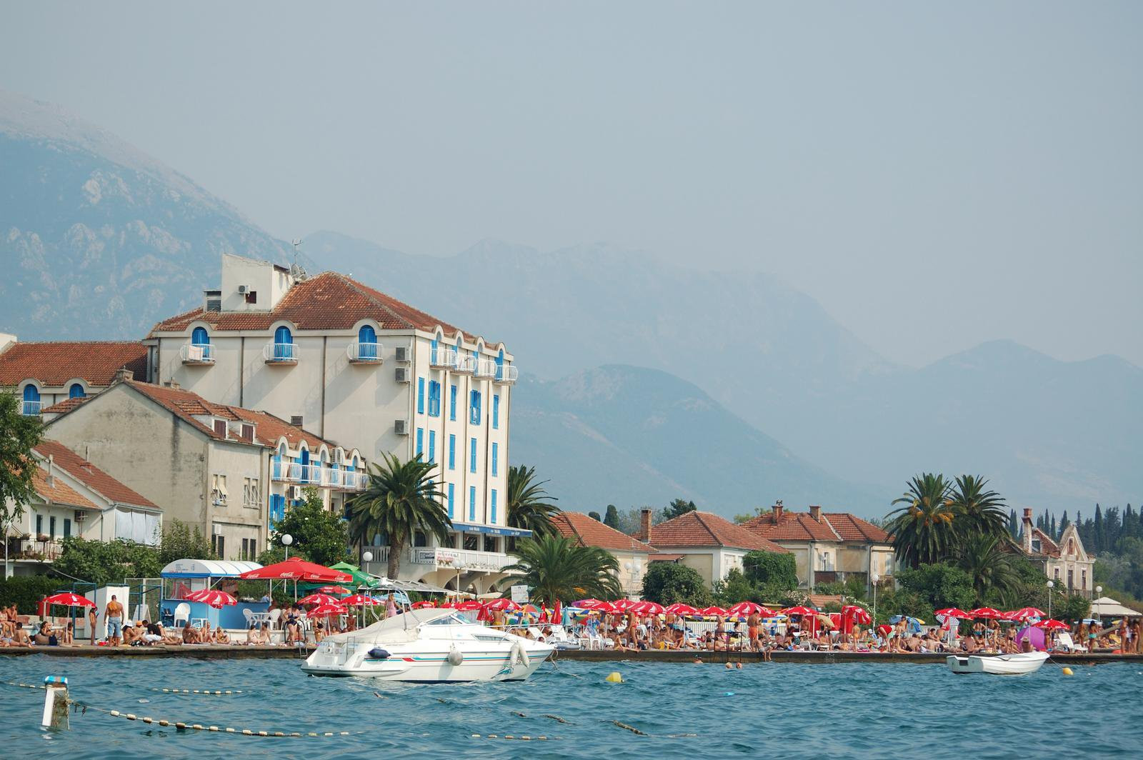 Пляж в Тиват, Черногория. Фото 1 – фотографии Черногории