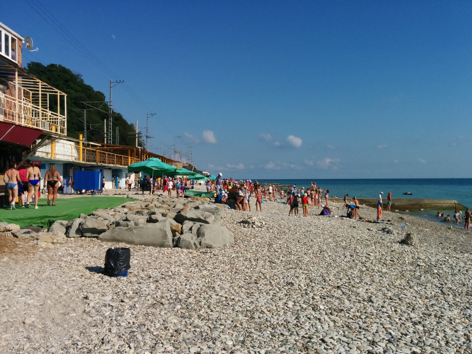 Пляж Дедеркоя – фотографии России