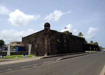 Форт Сен-Луи (Fort Saint-Louis) – фотографии Мартиники