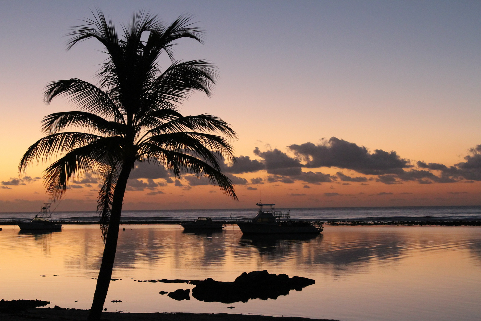 Закат на Кайман-Брак, Каймановы острова – фотографии Каймановых островов