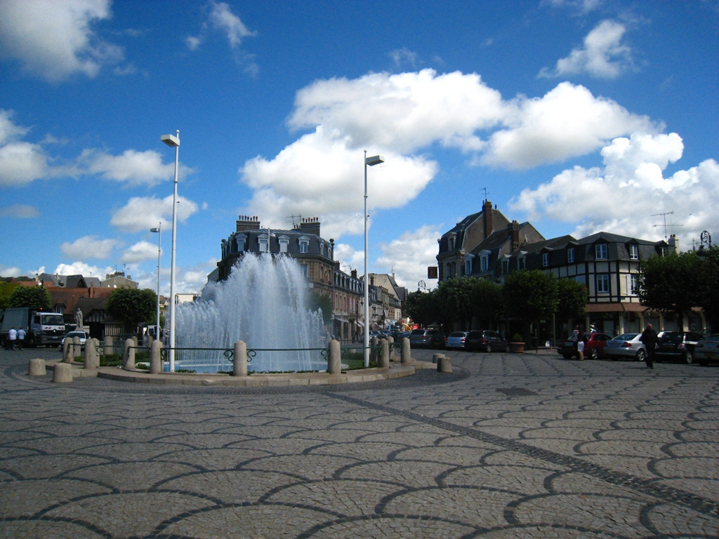 Фонтан в Довиле, Франция – фотографии Франции