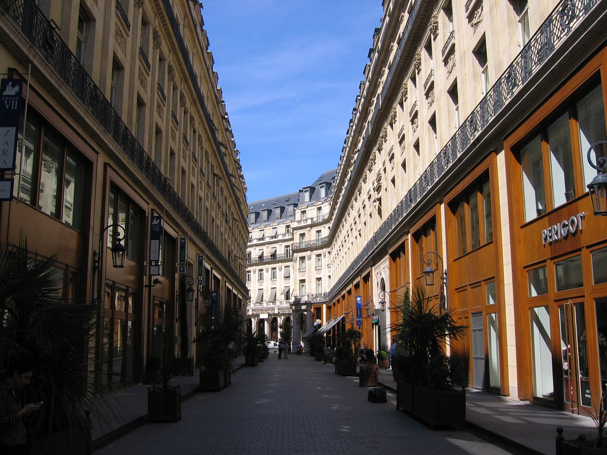 Дома в Париже, Франция – фотографии Франции