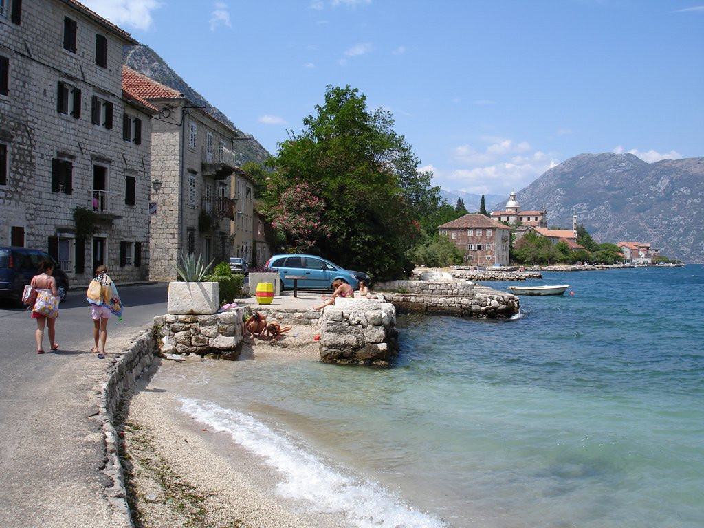 Набережная в Прчань, Черногория. Фото 2 – фотографии Черногории