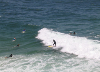 Серфинг в Байрон-Бэй (Byron Bay), Новый Южный Уэльс, Австралия – фотографии Австралии