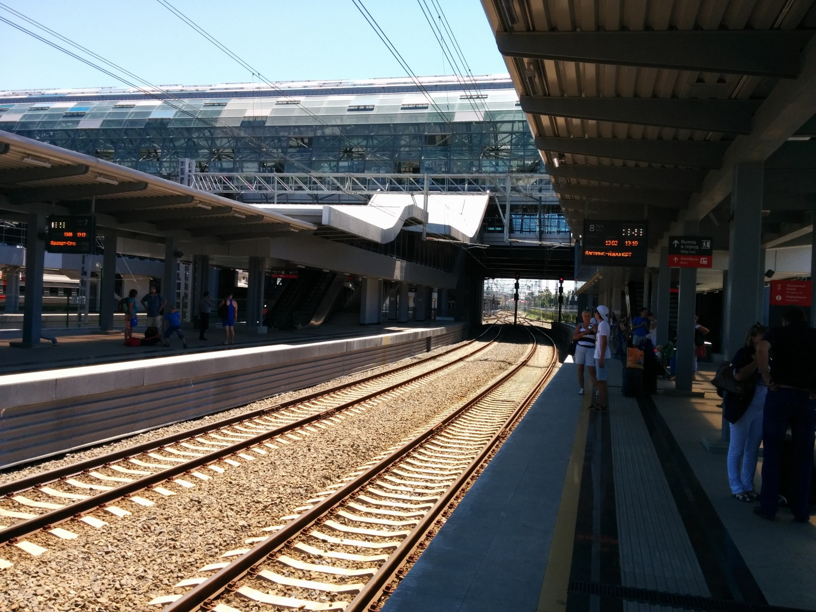 Вокзал Адлера, июль 2014 – фотографии России