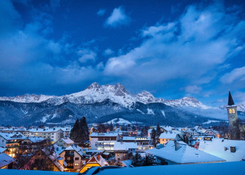 Ночной Зальфельден. Австрия – фотографии Австрии