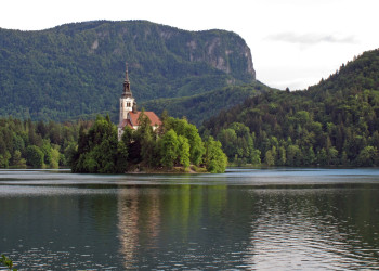 Остров на озере Блед (Bled Lake), Словения – фотографии Словении