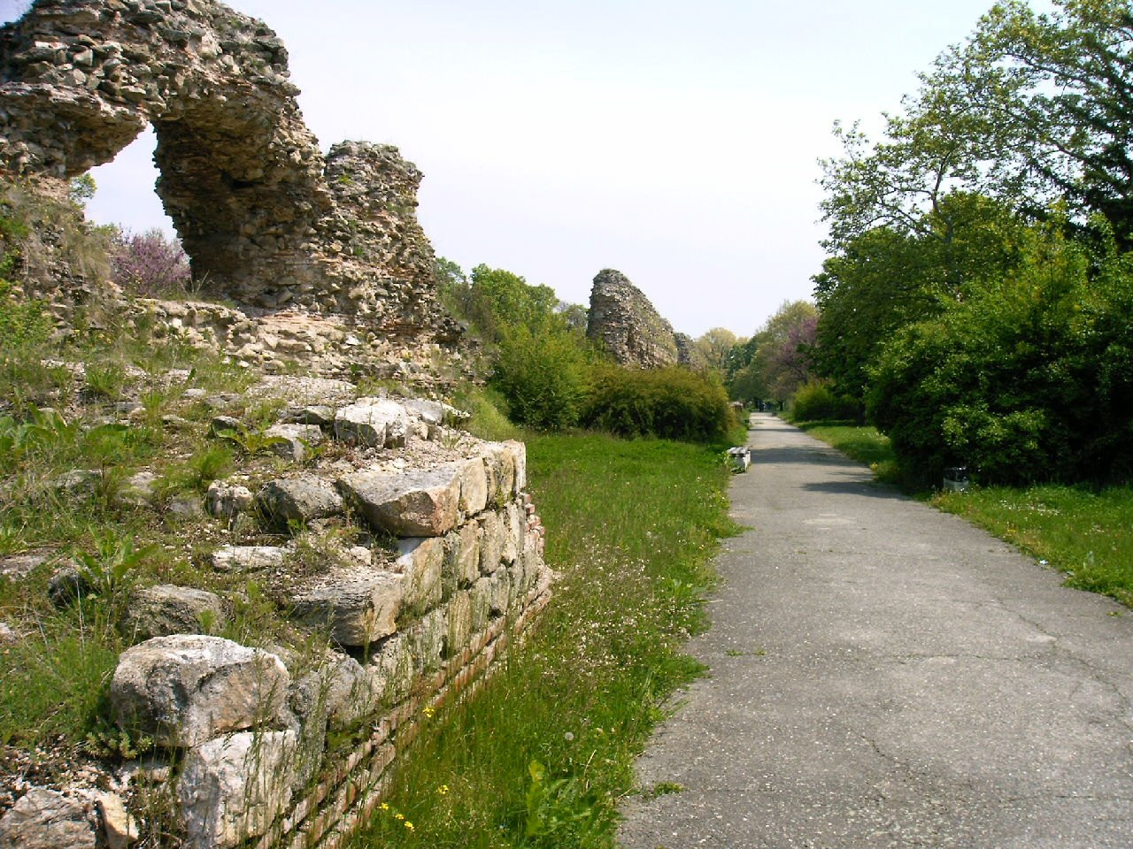 Развалины в Хисаря, Болгария. Фото 7 – фотографии Болгарии