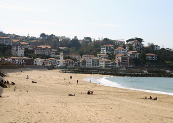 Пляж в Сибуре, Франция – фотографии Франции