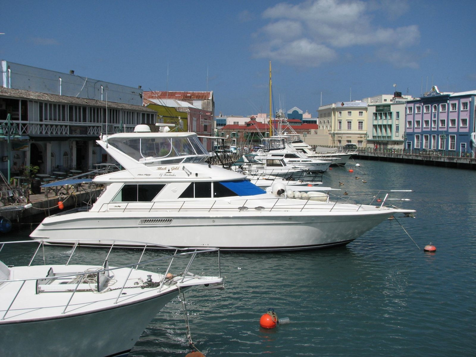 Яхты и катера в Бриджтауне, Барбадос – фотографии Барбадоса