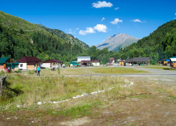 Поляна Нарзанов на Эльбрусе. Россия. Фото 3 – фотографии России