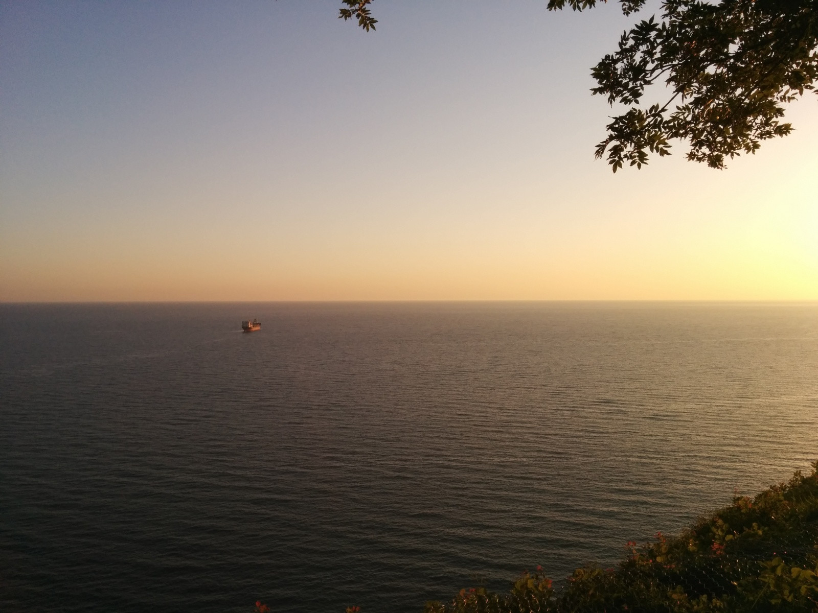 Побережье в районе п. Южный, район Туапсе. Фото 1 – фотографии России