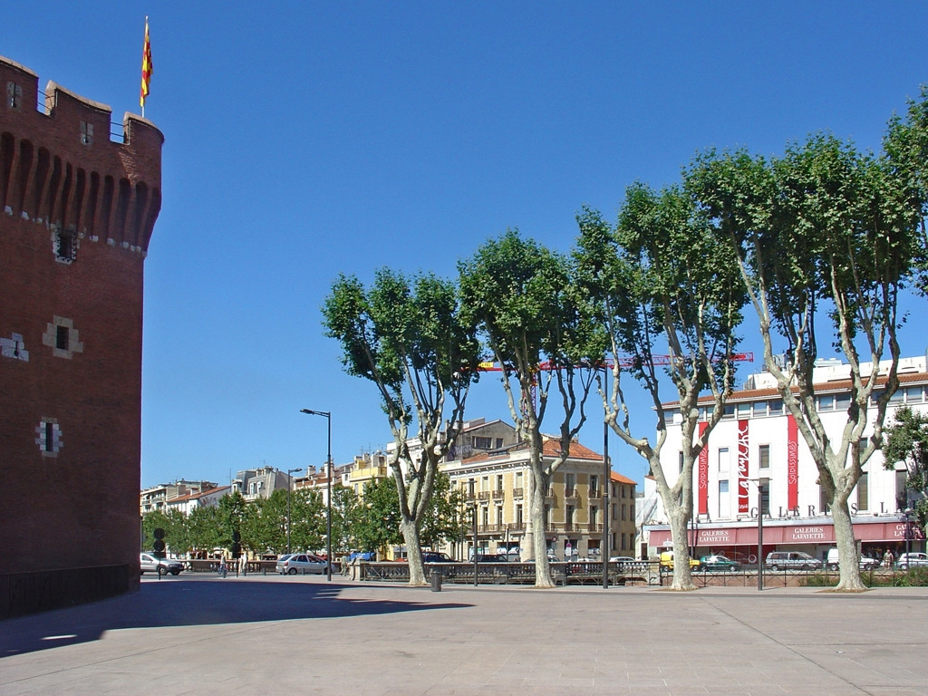 Улица в Перпиньяне, Франция. Фото 4 – фотографии Франции