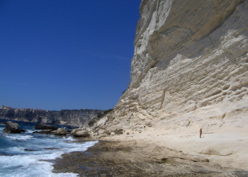 Скалы в Бонифачо, Франция. Фото 13 – фотографии Франции