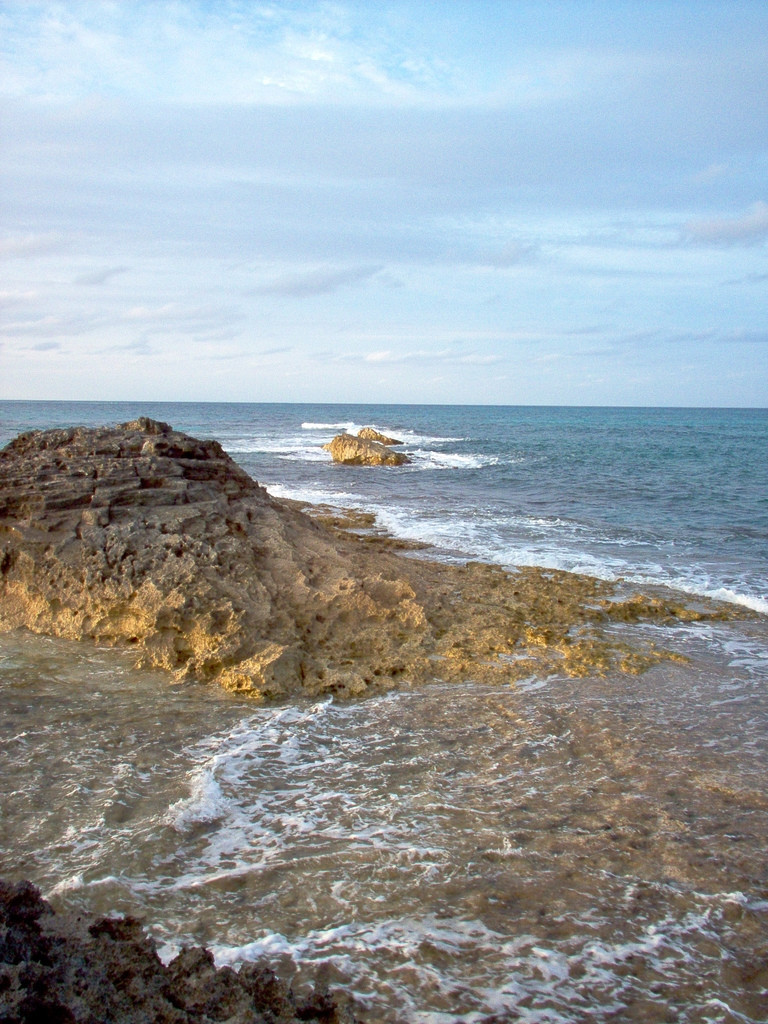 Скалы на острове Эльютера, Багамские острова. Фото 5 – фотографии Багамских островов