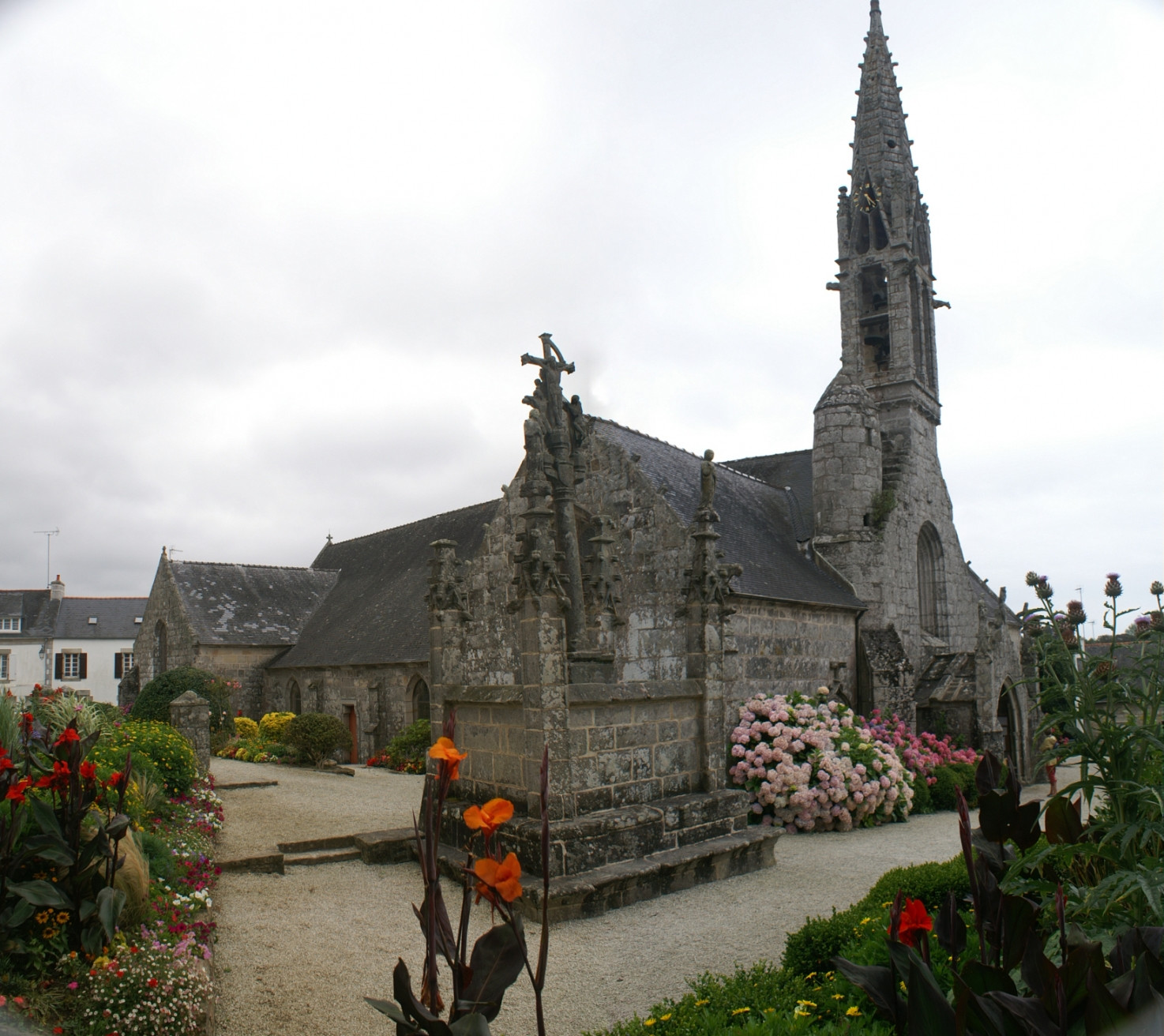 Церковь в Фуэнане, Франция. Фото 3 – фотографии Франции