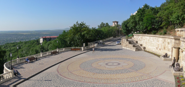 Провал бул гагарина 30 пятигорск фото Провал бул гагарина 30 пятигорск фото