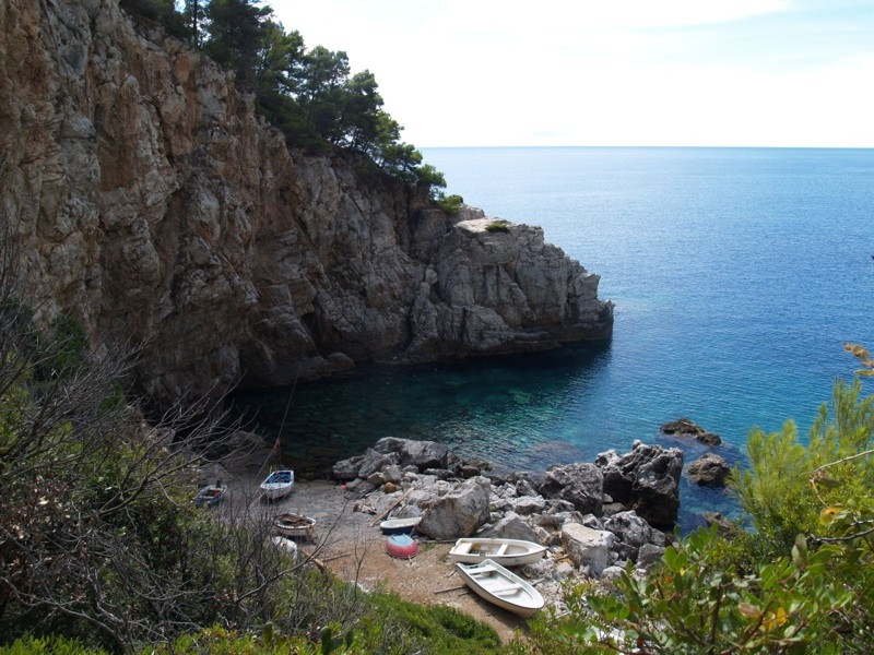 Скалы на острове Млет, Хорватия. Фото 3 – фотографии Хорватии