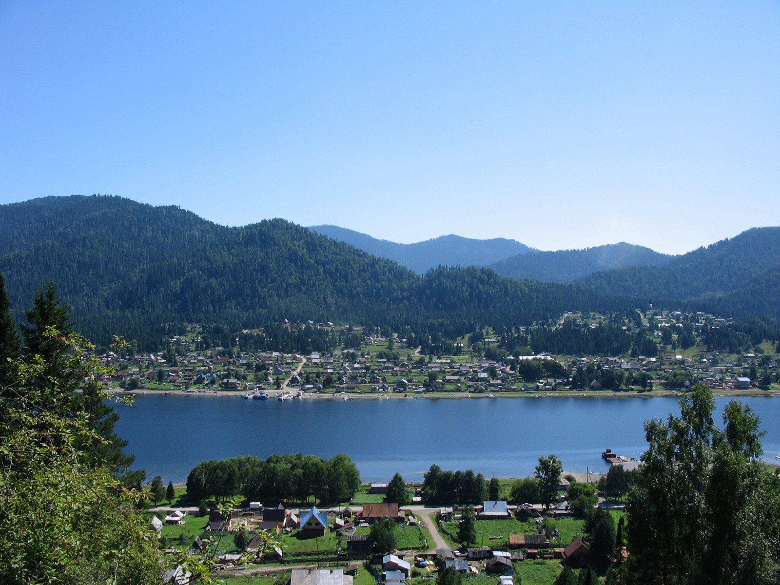 Северная часть Телецкого озера, Горный Алтай. Фото 2 – фотографии России
