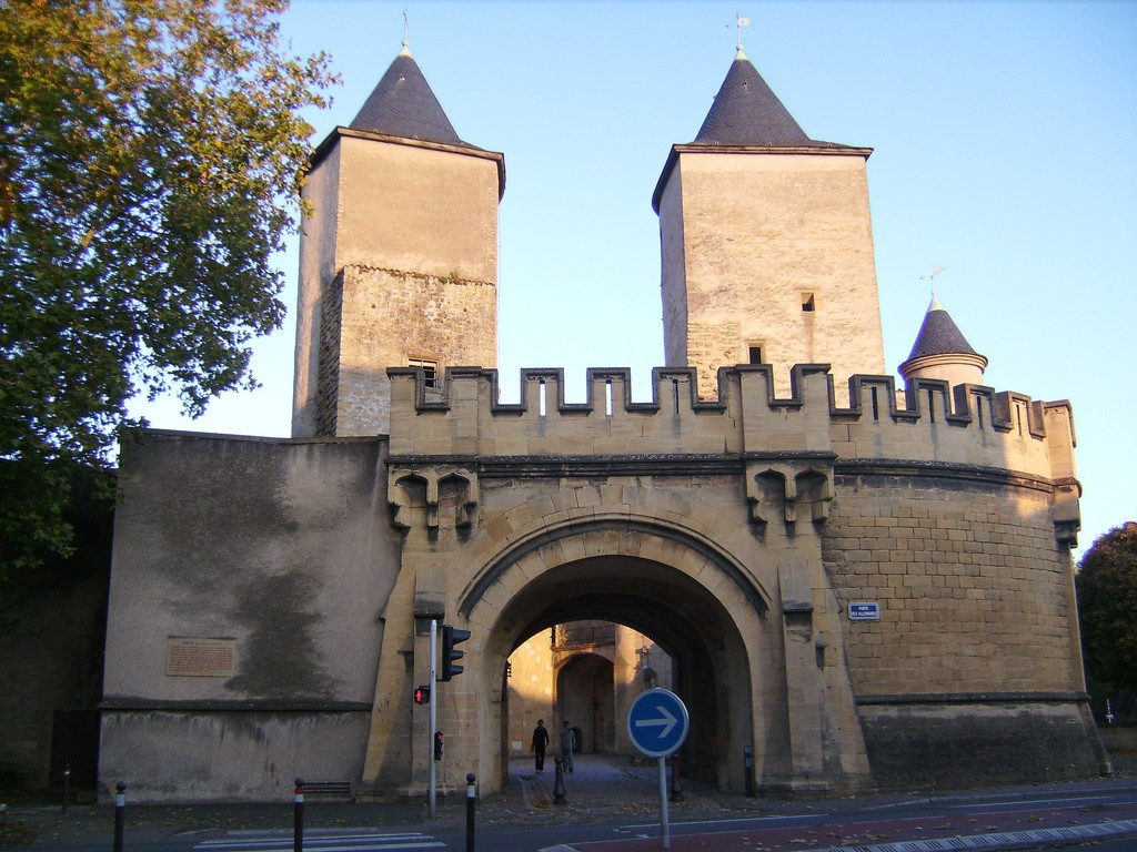 Достопримечательность в Мец, Франция – фотографии Франции