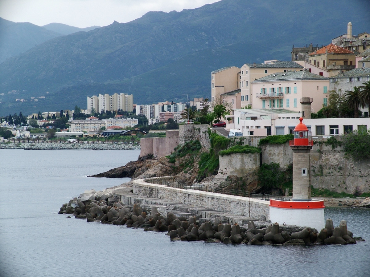 Маяк в Бастии, Франция. Фото 3 – фотографии Франции