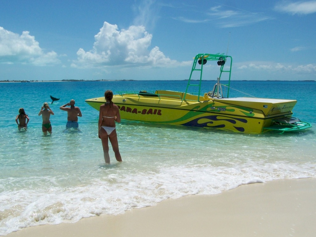 Люди на острове Эксума, Багамские острова – фотографии Багамских островов