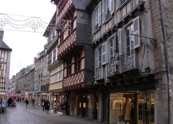 Улица в Кемпере, Франция. Фото 2 – фотографии Франции