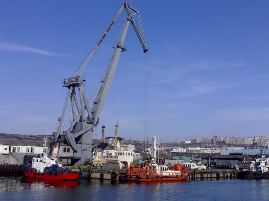 Порт в Мурманске, Россия – фотографии России