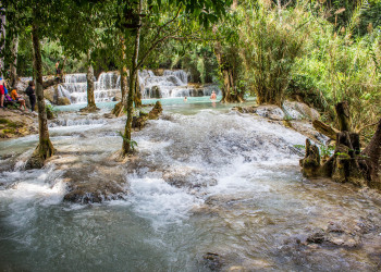 Приток. Водопад Куанг Си. Лаос – фотографии Лаоса