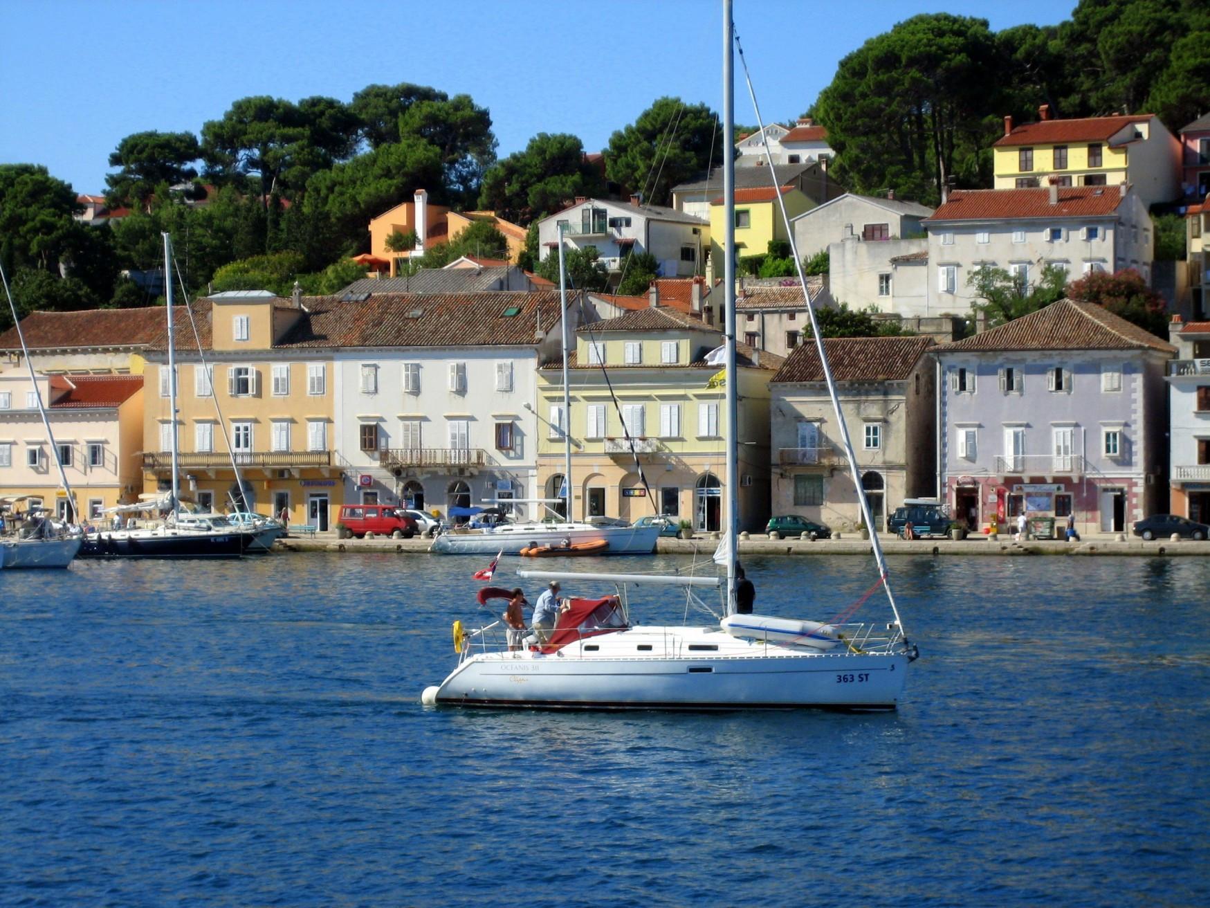 Набережная в Мали-Лошинь, Хорватия. Фото 11 – фотографии Хорватии