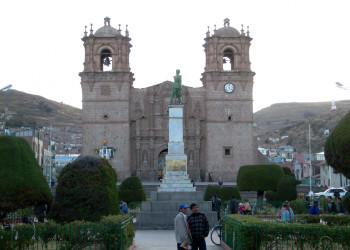 Церковь в Пуно – фотографии Перу