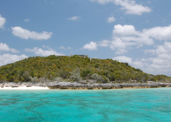 Скала на острове Эксума, Багамские острова. Фото 4 – фотографии Багамских островов