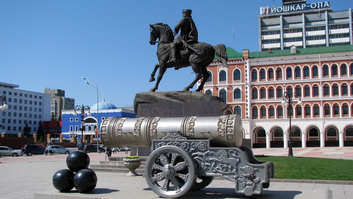 Площадь Оболенского-Ноготкова в Йошкар-Оле, Царь-пушка – фотографии России