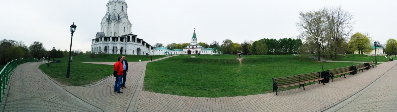 Гуляем в парке Коломенское, панорамная фотка храмов – фотографии России