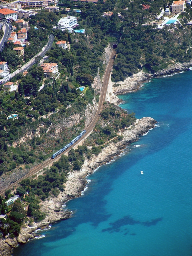 Панорамный вид в Рокбрюн-Кап-Мартен, Франция. Фото 1 – фотографии Франции