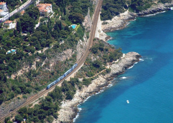 Панорамный вид в Рокбрюн-Кап-Мартен, Франция. Фото 1 – фотографии Франции