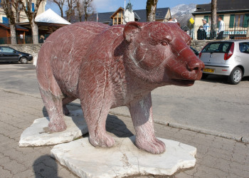 Скульптура в Виллар-де-Лан, Франция – фотографии Франции