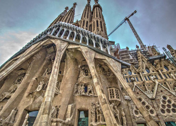 Храм Святого Семейства в Испании – фотографии Испании