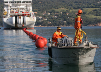 Корабль в Проприано, Франция – фотографии Франции