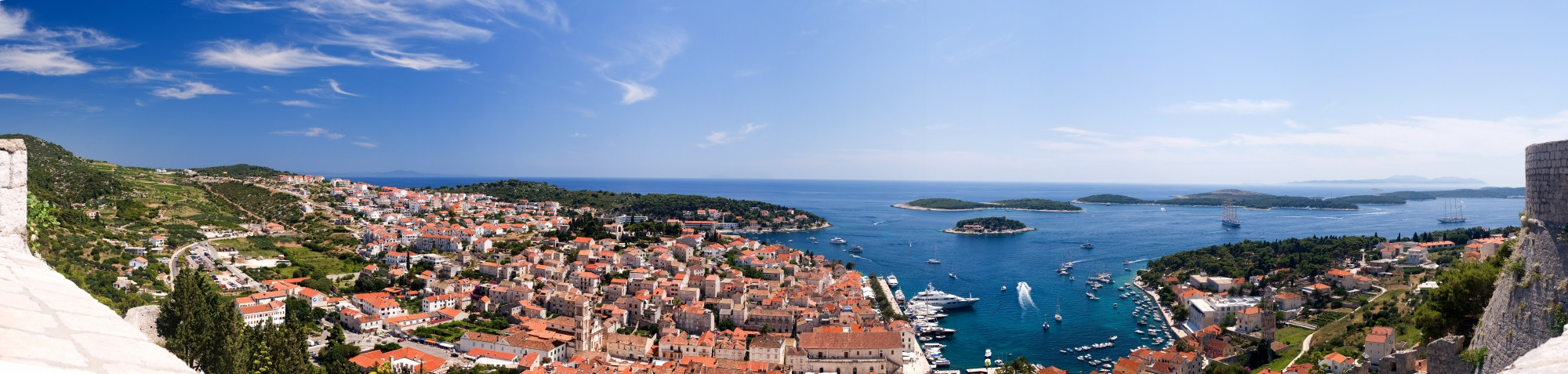 Панорамный вид в Хвар, Хорватия – фотографии Хорватии