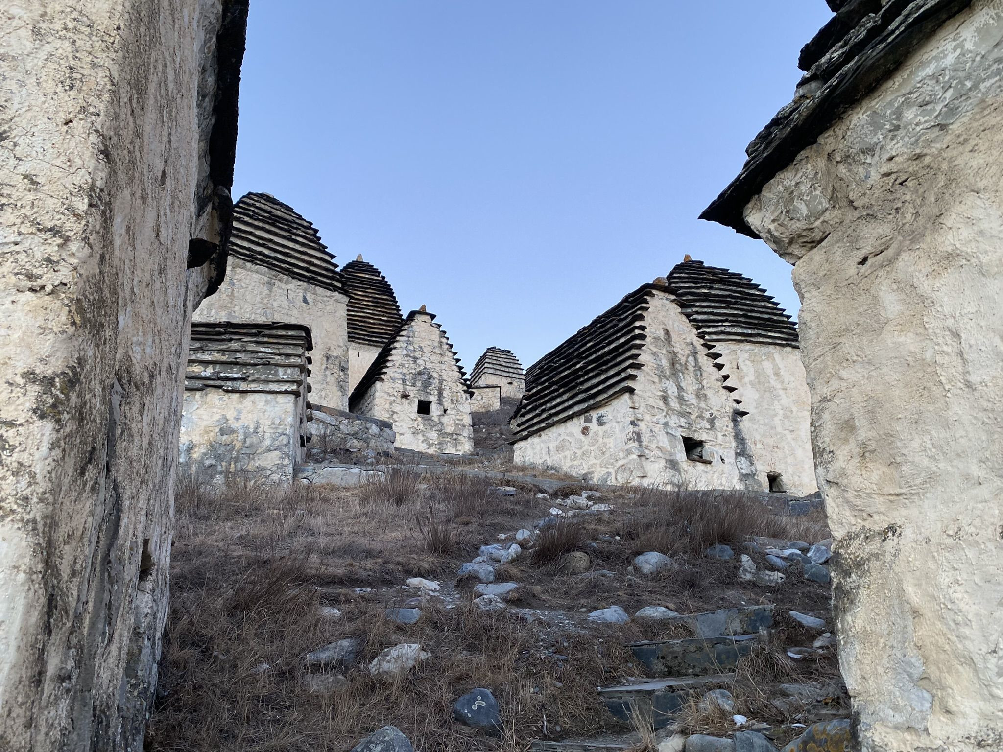 Город мёртвых в Осетии, посёлок Даргавс – фотографии России