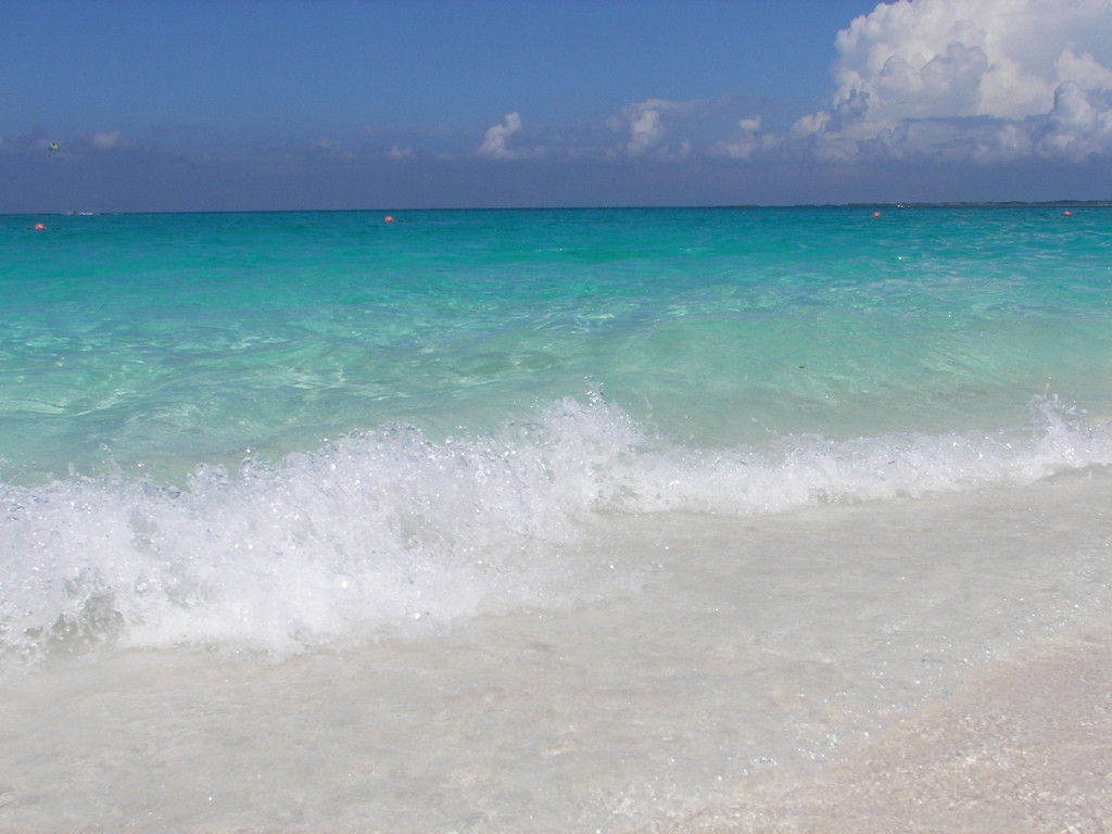 Море в Нью-Провиденс, Багамские острова. Фото 7 – фотографии Багамских островов