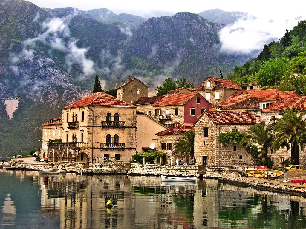 Дома на набережной в Пераст, Черногория. Фото 22 – фотографии Черногории
